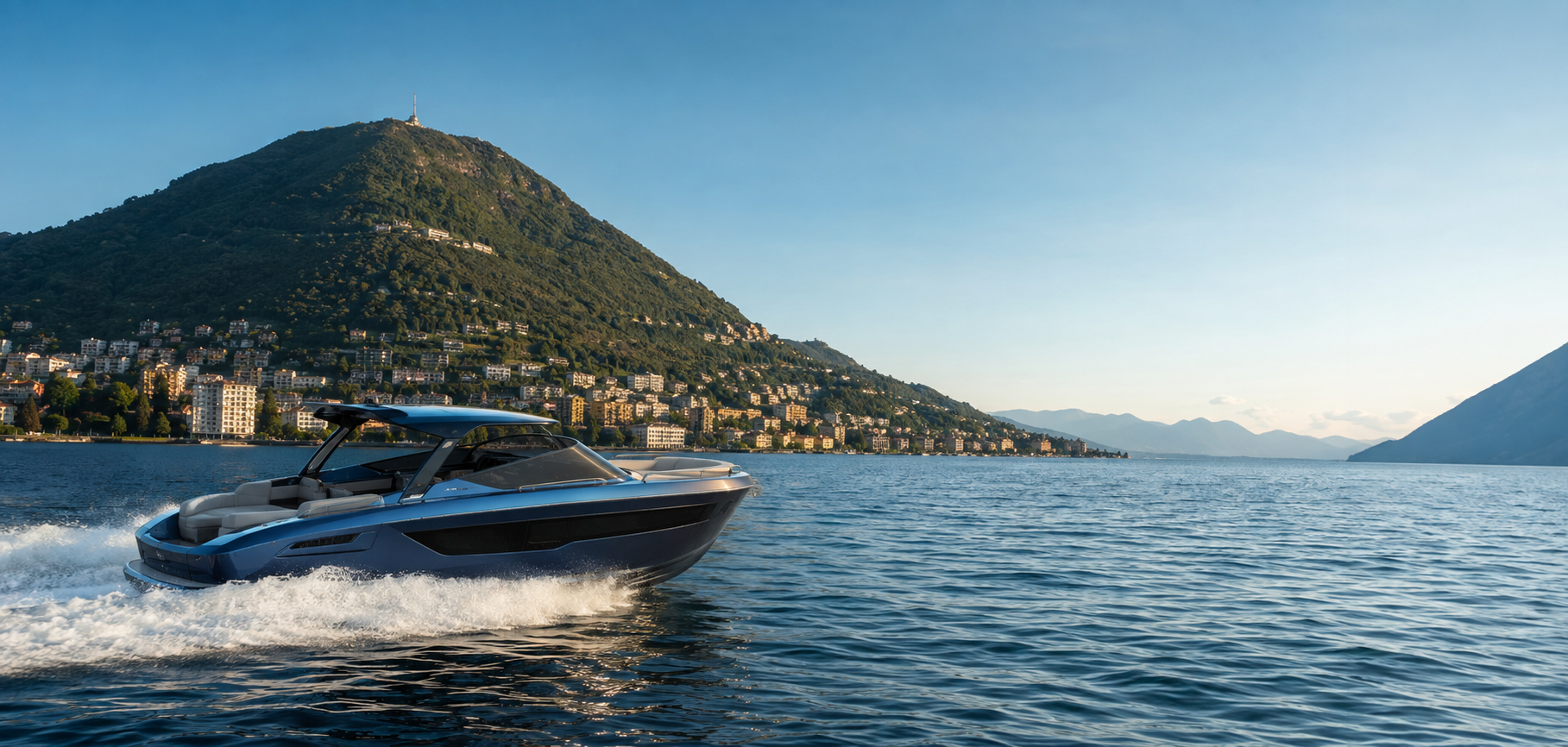 Bateau à moteur sur le lac de Lugano